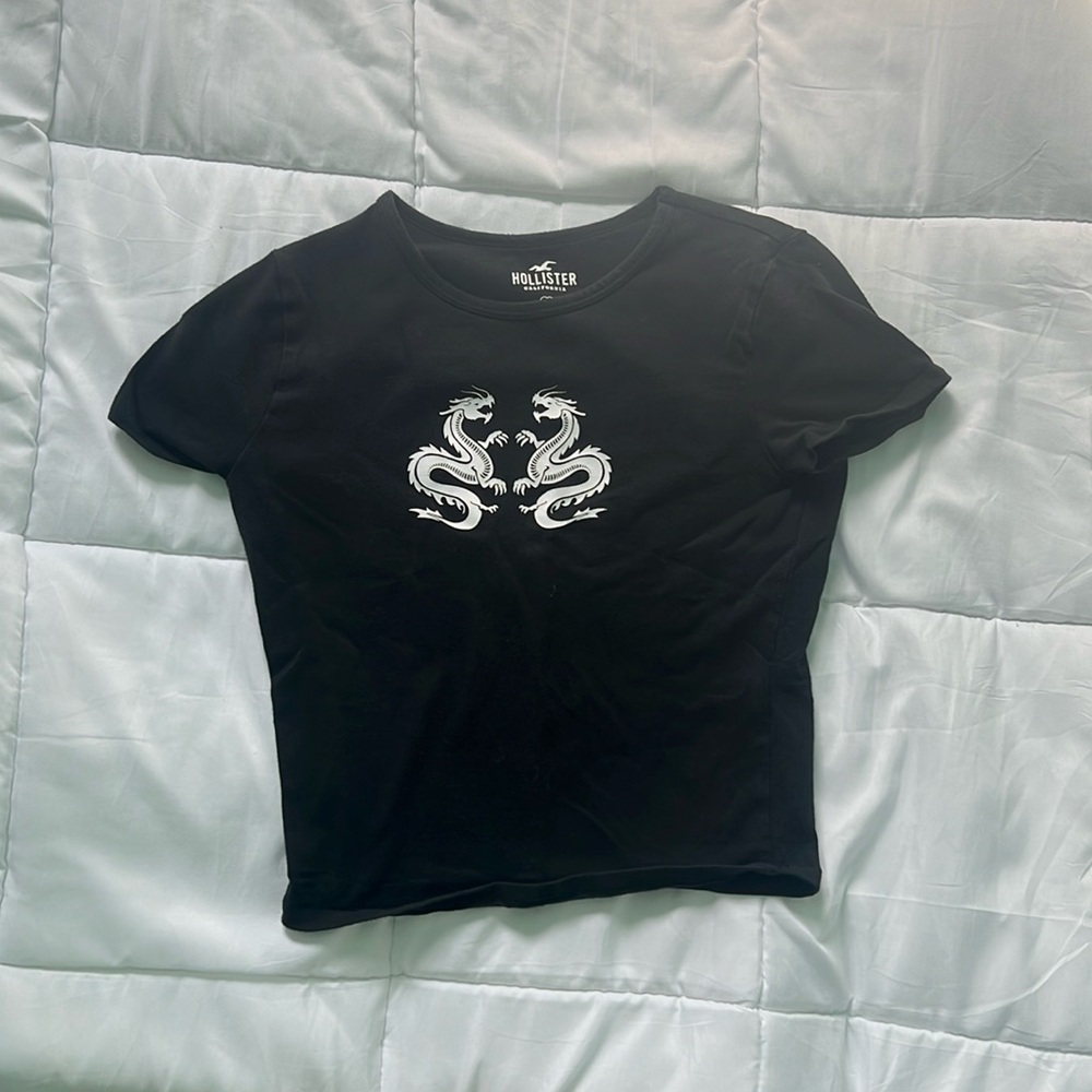 Hollister black Tshirt. Small.